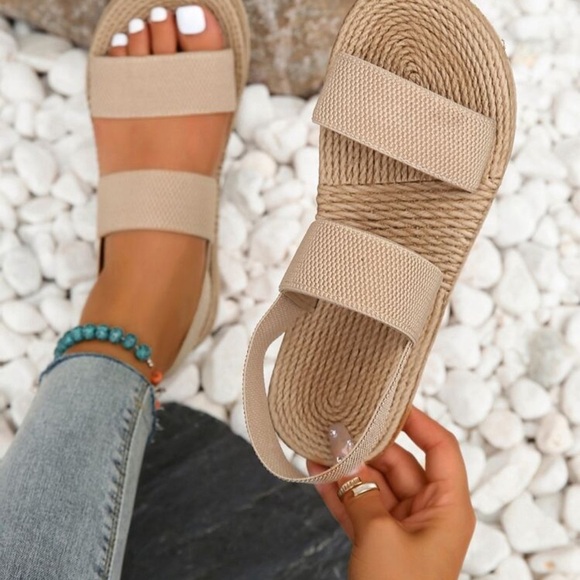 SHEIN Cream Sandals with Elastic Straps and Textured Sole - Picture 1 of 4